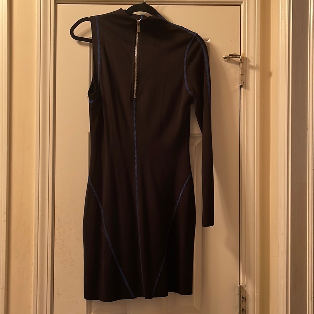 Dress - Picture 1 of 4